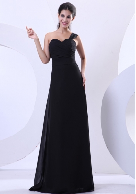 One Shoulder Black Prom Dress Pleats Column