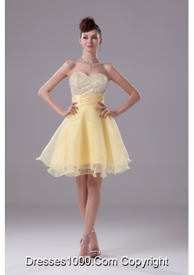 Light Yellow Sweetheart Knee-length Beading Prom Dress