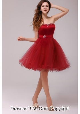 2014 Sweetheart Beading Knee-length Prom Dresses in Wine Red