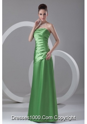 Column Strapless Spring Green Ruching Floor-length Dress for Prom