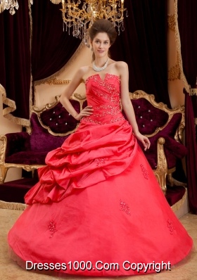 Princess Puffy Strapless 2014 Appliques Quinceanera Dresses with Pick-ups