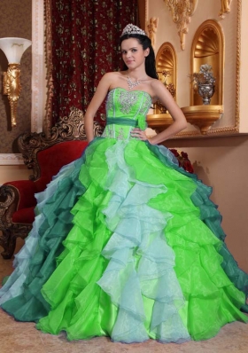 2014 Puffy Sweetheart Beading and Appliques Quinceanera Dresses