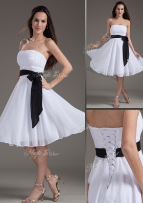 2016 Elegant Strapless Sash White Short Prom Dress for Homecoming