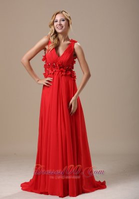 Petals Besiged Deep Neck Straps Prom / Evening Dress