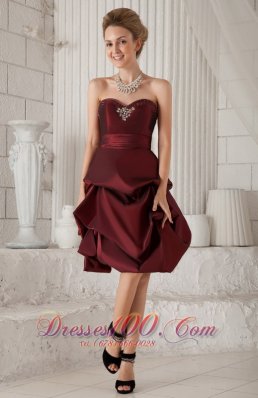 Burgundy Column/Sheath Sweetheart Knee-length Prom Dress