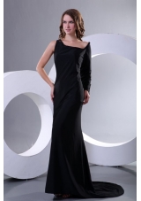 Modest Black Column 2013 Prom Celebrity Dress with Sweep Train