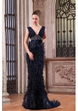 V-neck Beading Mermaid Prom Dama Dresses with Brush Train