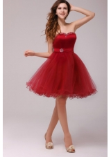 2014 Sweetheart Beading Knee-length Prom Dresses in Wine Red