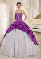 Luxurious Quinceanera Dress With Embroidery Sweetheart Pick-ups for 2014