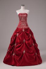 Inexpensive Ball Gowns Quinceanera Dresses Wine Red Strapless Taffeta Sleeveless Floor Length Lace Up