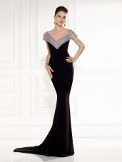 High End V-neck Sleeveless Chiffon Going Out Dresses Beading Brush Train Backless