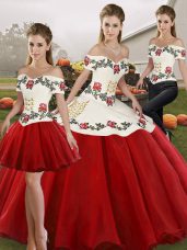 White And Red Off The Shoulder Lace Up Embroidery Quinceanera Gowns Sleeveless