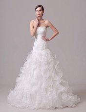 Cheap Court Train Column/Sheath Wedding Gown White Strapless Organza Sleeveless With Train Lace Up